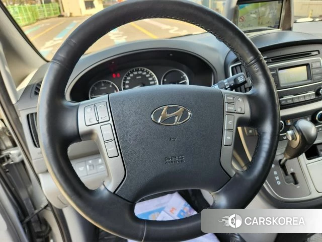 Hyundai The New Grand Starex 2019 Серебристо-серый из Кореи, фото 2