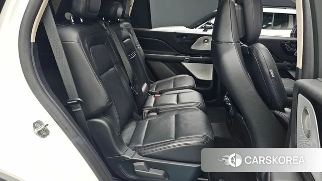 Lincoln Aviator 2nd generation 2021 Белый из Кореи, фото 2