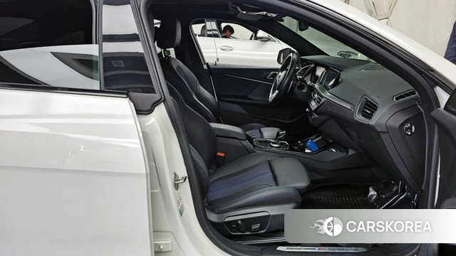 BMW 2 Series Gran Coupe (F44) 2023 Белый из Кореи, фото 2