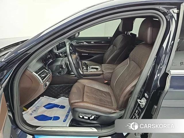 BMW 7 Series (G11) 2018 Черный из Кореи, фото 2