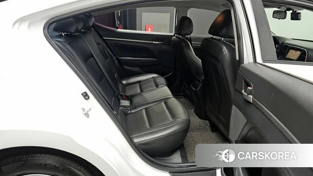 Hyundai Avante AD id 4246158 из Кореи 2