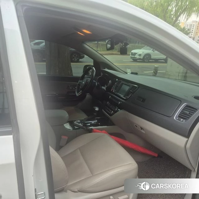 Kia The New Carnival 2019 Белый из Кореи, фото 2