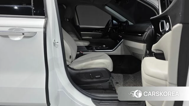 Kia Carnival 4th generation 2022 Белый из Кореи, фото 2