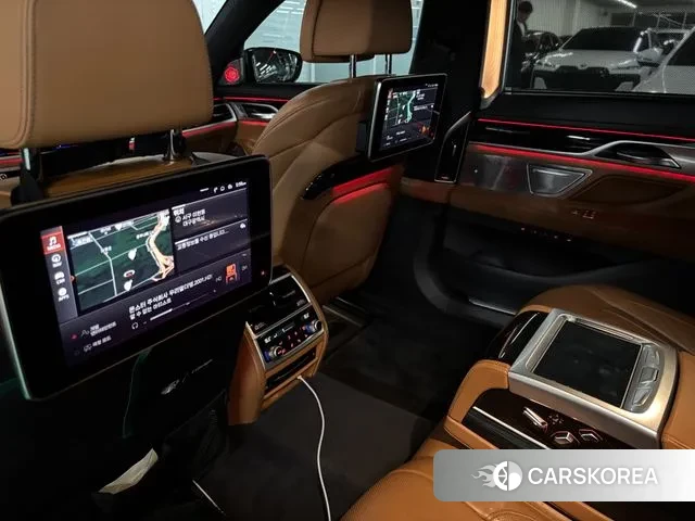 BMW 7 Series (G11) 2020 Черный из Кореи, фото 2