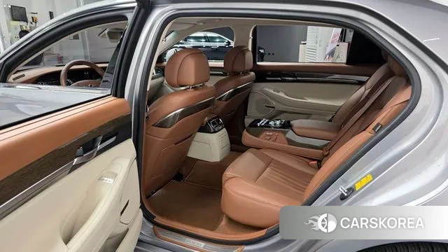 Genesis G90 2019 Серебристо-серый из Кореи, фото 2