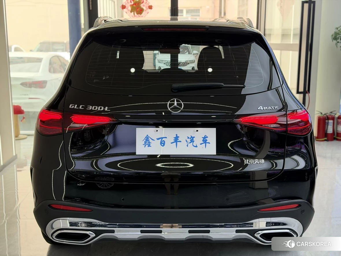 Mercedes-Benz GLC 2025 Черный из Китая, фото 2