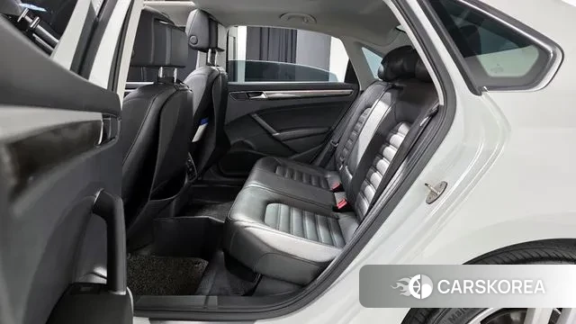 Volkswagen The New Passat 2018 Белый из Кореи, фото 2