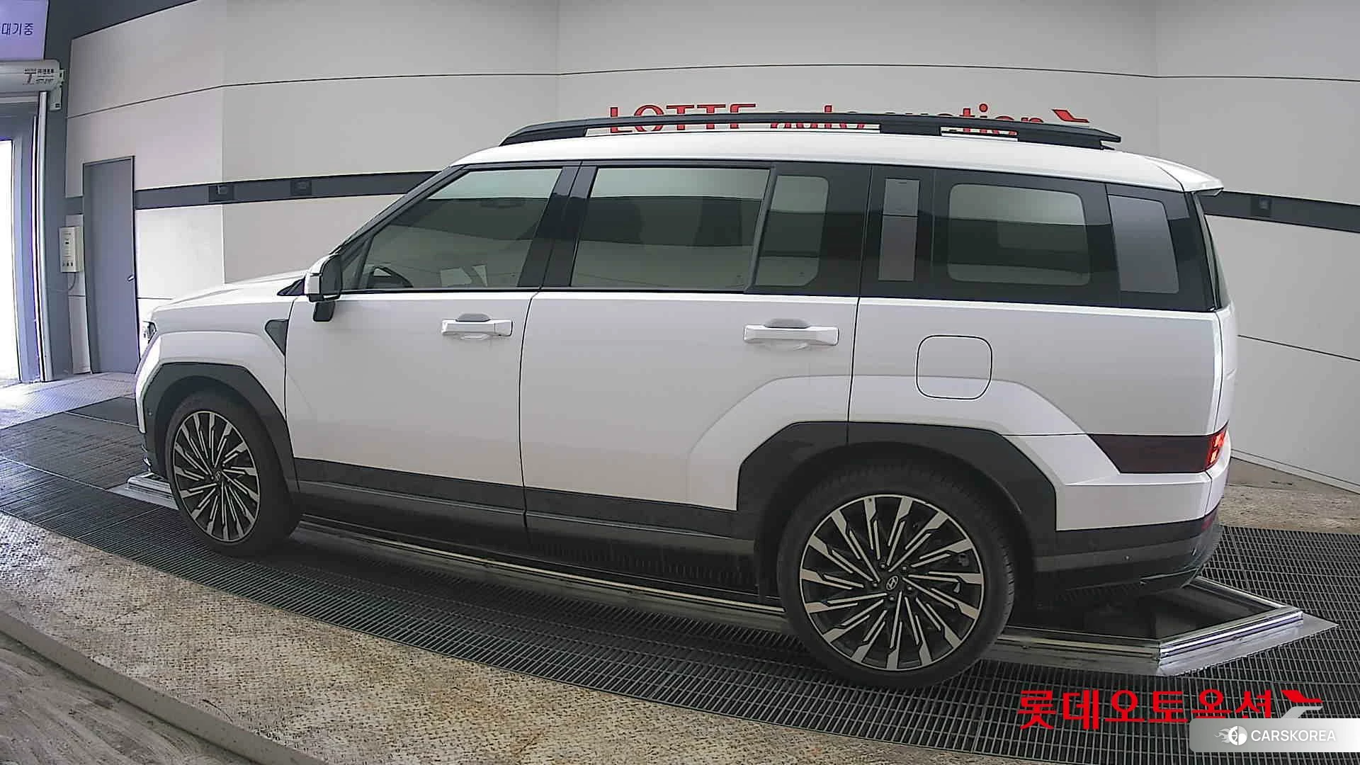 Hyundai Santa Fe 2024 Белый из Кореи, фото 2