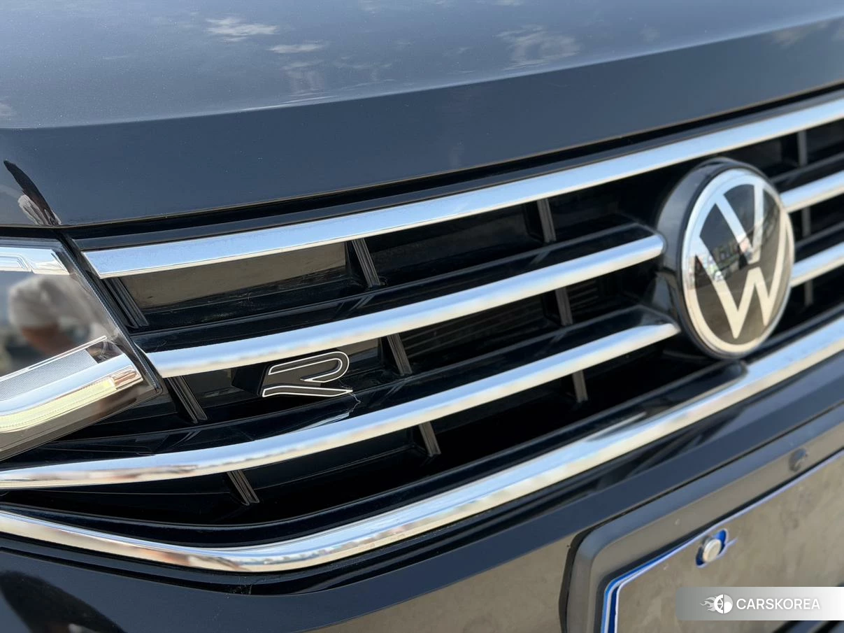 Volkswagen Tiguan L 2021 Черный из Китая, фото 2
