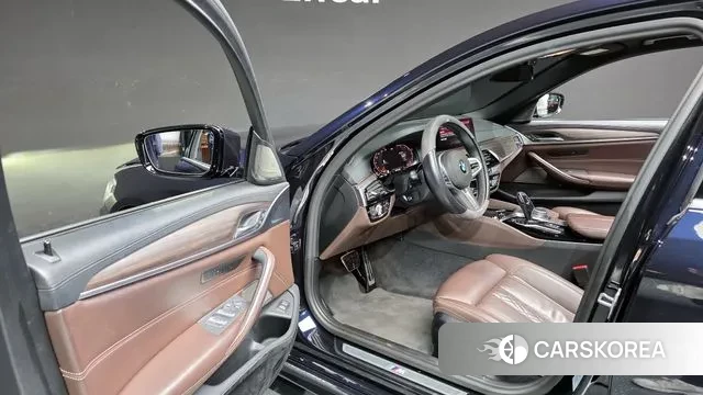 BMW 5 Series (G30) 2020 Черный из Кореи, фото 2