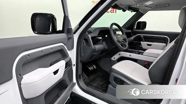 Land Rover Defender (L663) 2025 Белый из Кореи, фото 2