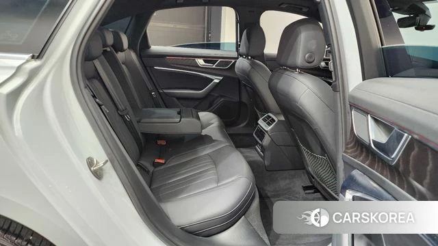 Audi A6 (C8) 2023 Белый из Кореи, фото 2
