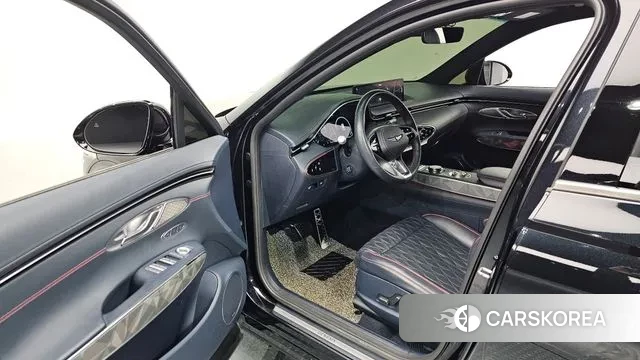 Genesis GV70 2021 Черный из Кореи, фото 2