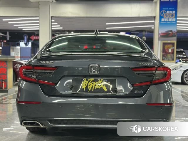 Honda Accord 2022 Темно-серый из Китая, фото 2