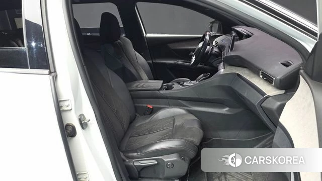 Peugeot 5008 second generation 2018 Белый из Кореи, фото 2