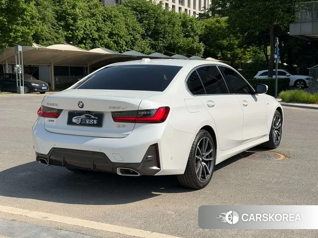 BMW 3 series 2023 Белый из Китая, фото 2