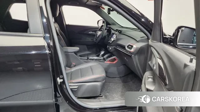 Chevrolet (GM Daewoo) Trailblazer 2022 Черный из Кореи, фото 2