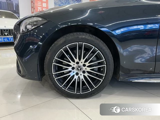 Mercedes-Benz Class C 2025 Зеленый из Китая, фото 2