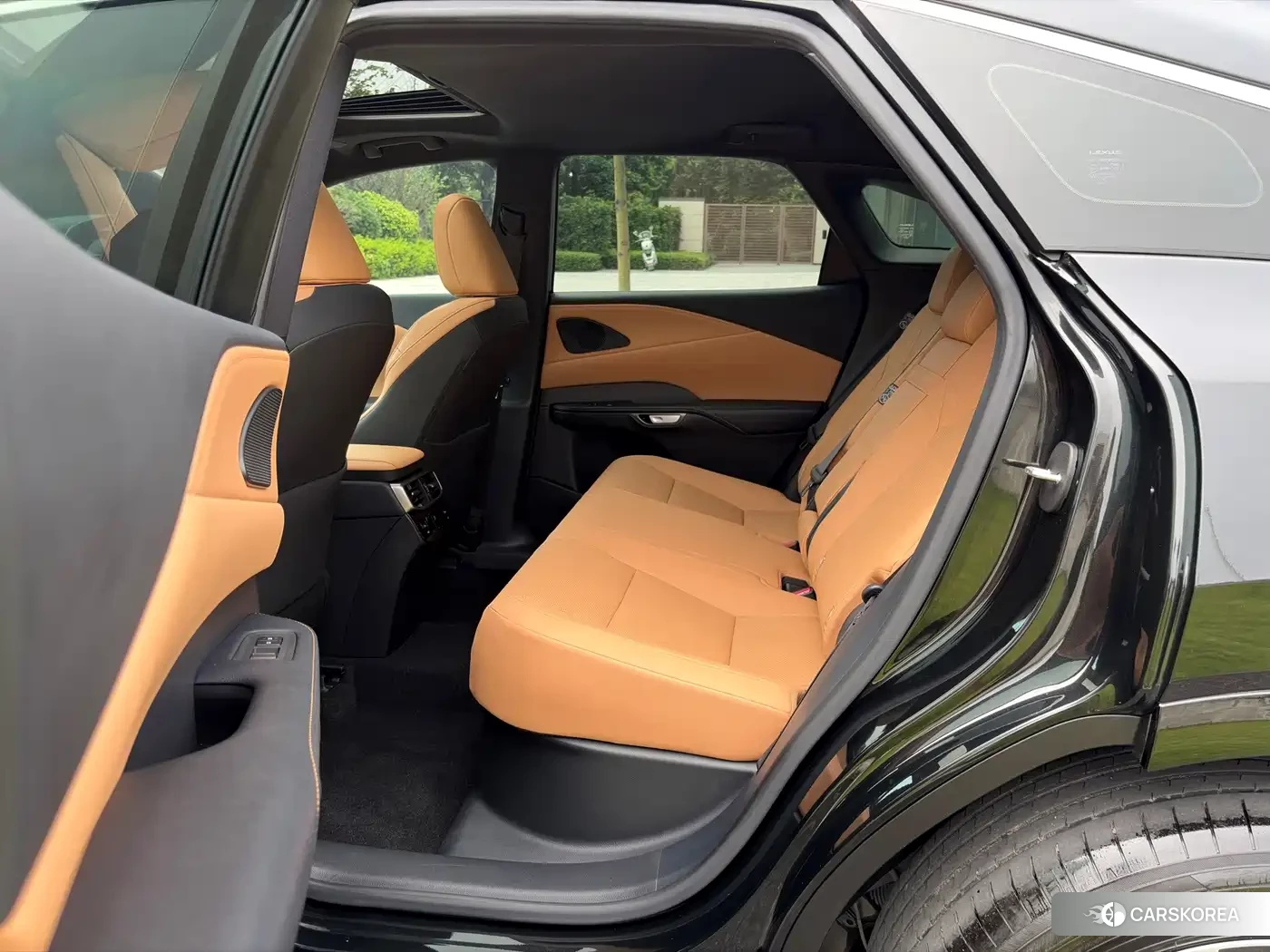 Lexus RX 2025 Черный из Китая, фото 2