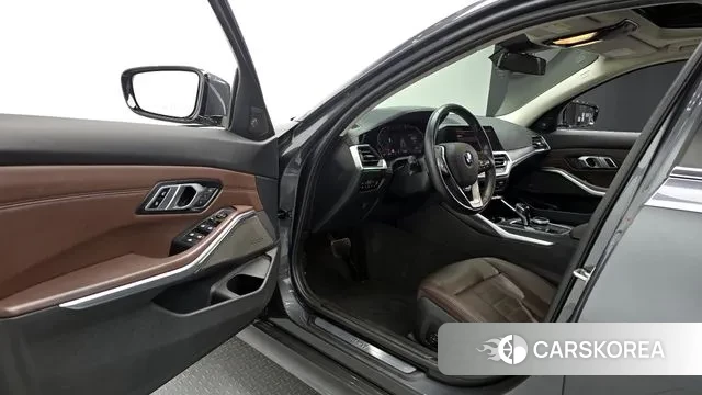 BMW 3 Series (G20) 2020 Серый из Кореи, фото 2