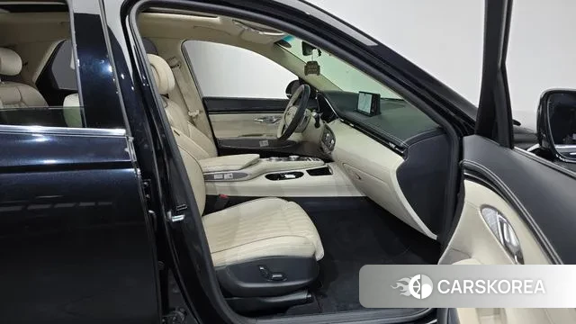 Genesis GV70 2022 Черный из Кореи, фото 2