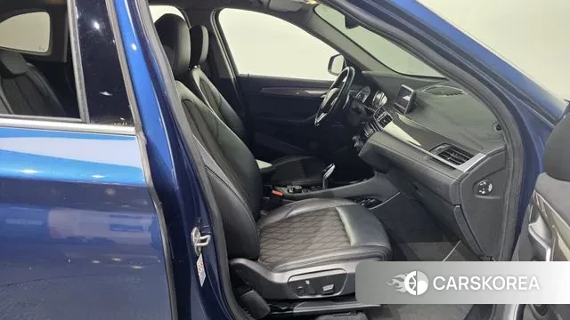 BMW X1 (F48) 2021 Синий из Кореи, фото 2