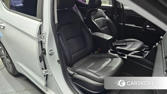 Hyundai The New Avante AD 2019 Белый из Кореи, фото 2