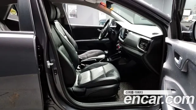 Kia Stonic 2019 Серый из Кореи, фото 2