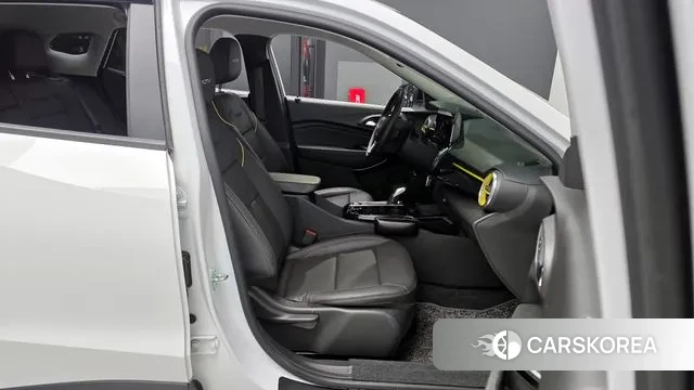 Chevrolet (GM Daewoo) Trax Crossover 2023 Белый из Кореи, фото 2