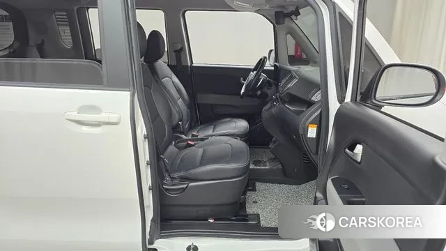 Kia The New Kia Ray EV 2023 Белый из Кореи, фото 2