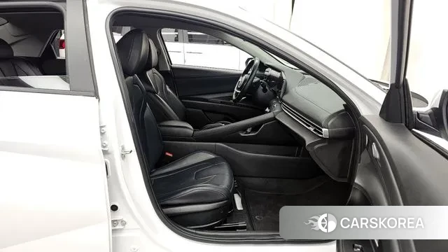 Hyundai Avante (CN7) 2021 Белый из Кореи, фото 2