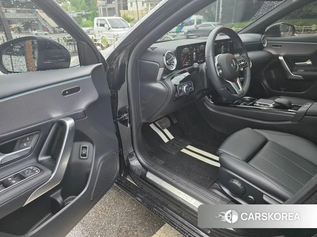 Mercedes-Benz A-Class W177 2022 Черный из Кореи, фото 2