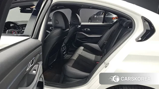 BMW 3 Series (G20) 2021 Белый из Кореи, фото 2