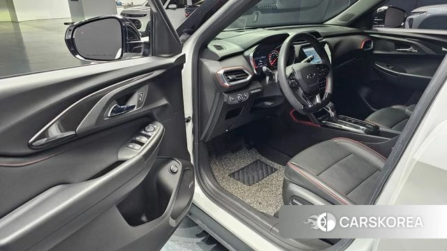 Chevrolet (GM Daewoo) Trailblazer 2021 Белый из Кореи, фото 2