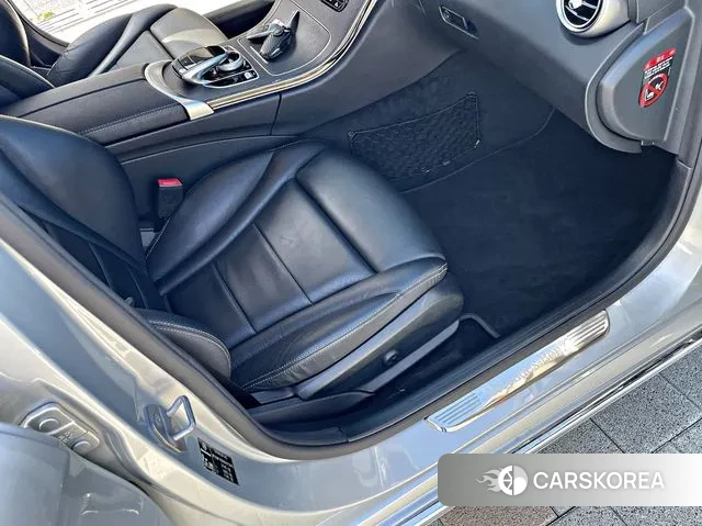 Mercedes-Benz C-Class W205 2019 Серебряный из Кореи, фото 2