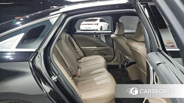 Kia K8 Hybrid 2022 Черный из Кореи, фото 2