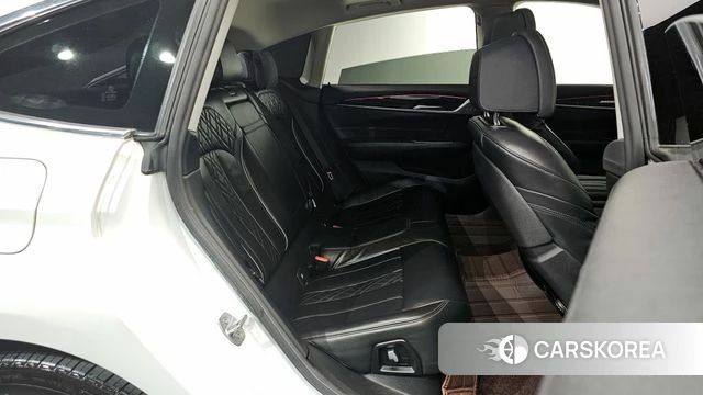 BMW 6 Series GT (G32) 2019 Белый из Кореи, фото 2