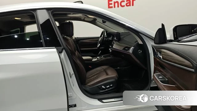 BMW 6 Series GT (G32) 2022 Белый из Кореи, фото 2