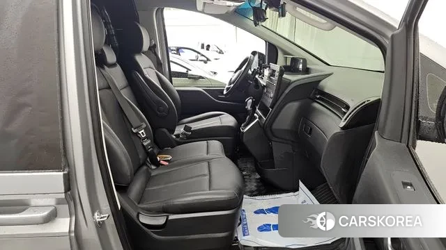 Hyundai Staria 2024 Серебряный из Кореи, фото 2