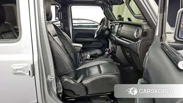 Jeep Wrangler (JL) 2019 Серебряный из Кореи, фото 2