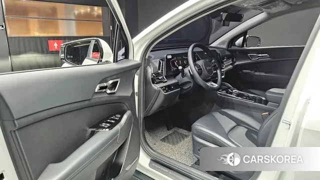 Kia Sportage 5th Generation 2023 Белый из Кореи, фото 2