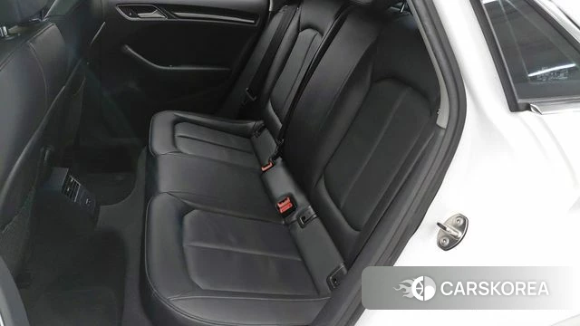Audi New A3 2018 Белый из Кореи, фото 2