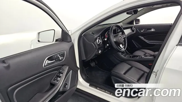 Mercedes-Benz GLA-Class X156 2019 Белый из Кореи, фото 2