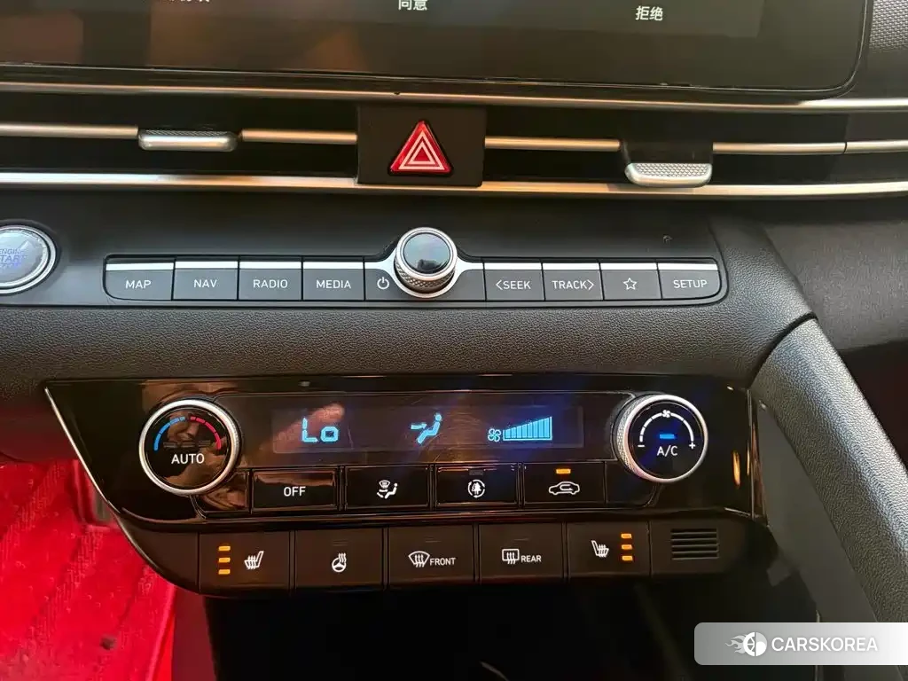 Hyundai Elantra 2024 Silver/gray из Китая, фото 2
