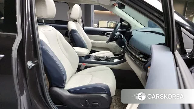 Kia The New Carnival 4th Generation 2024 Серый из Кореи, фото 2