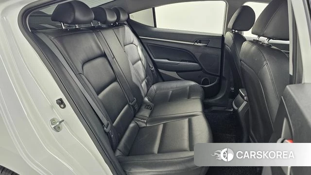 Hyundai Avante AD 2018 Белый из Кореи, фото 2