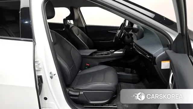 Kia EV6 2022 Белый из Кореи, фото 2