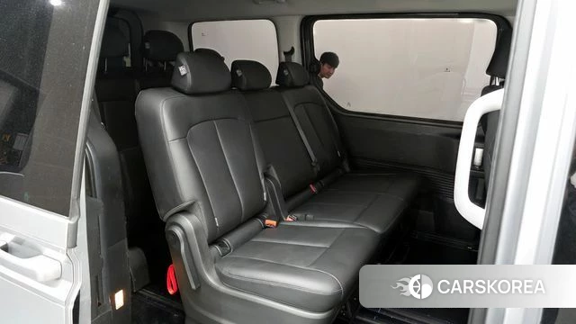 Hyundai Staria 2024 Серебряный из Кореи, фото 2