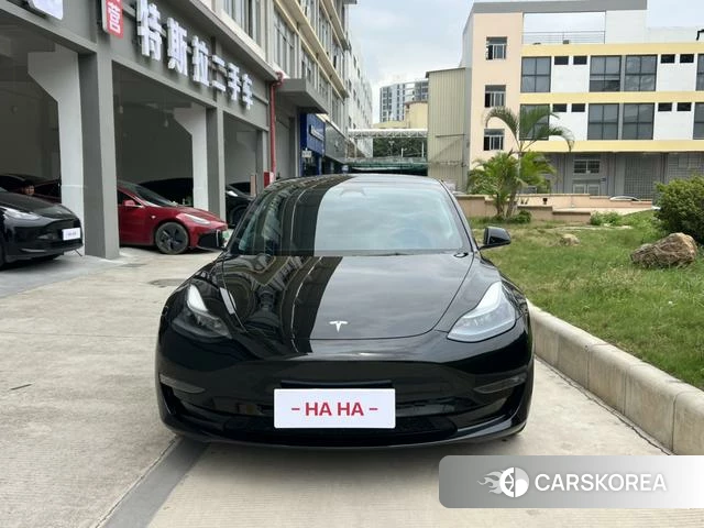 Tesla Model 3 2023 Черный из Китая, фото 2