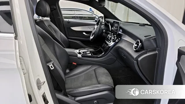 Mercedes-Benz GLC-Class X253 2019 Белый из Кореи, фото 2